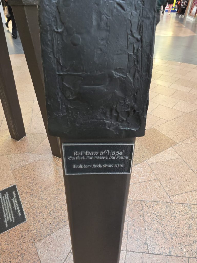 Using the original Creality Otter to 3D scan the Warrington peace monument indoors.